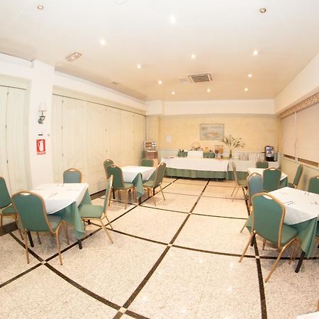 Ana Maria Hotel Гранада Екстериор снимка