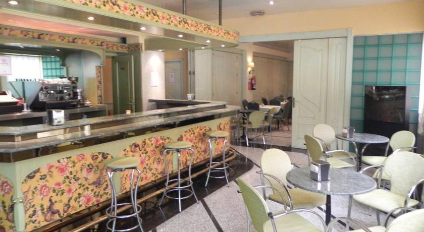 Ana Maria Hotel Гранада Екстериор снимка