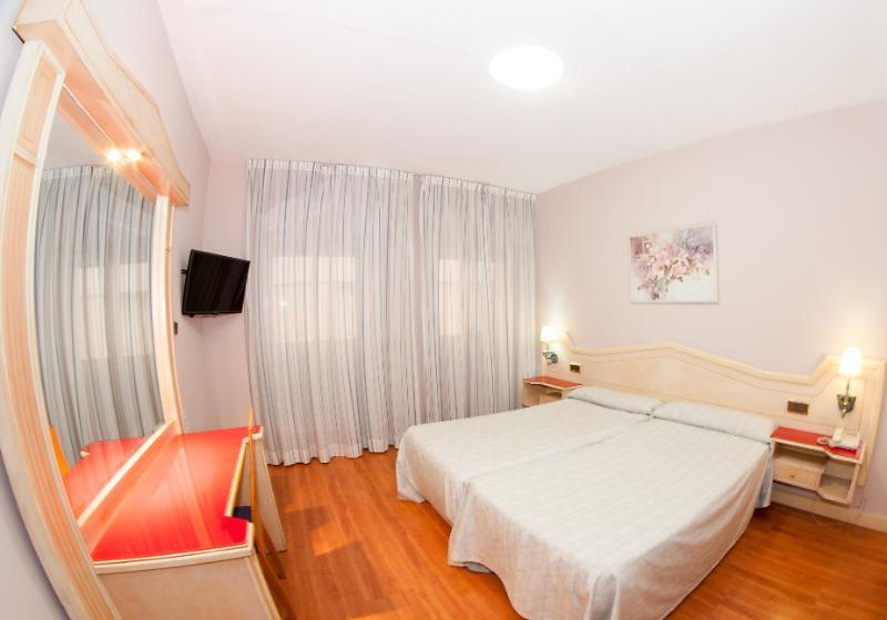 Ana Maria Hotel Гранада Екстериор снимка