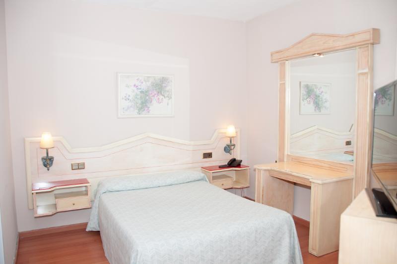 Ana Maria Hotel Гранада Екстериор снимка