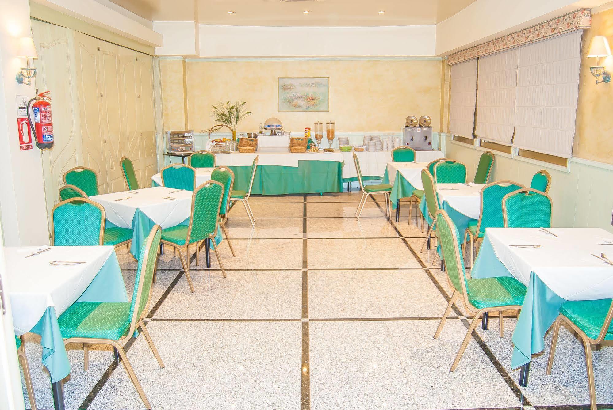 Ana Maria Hotel Гранада Екстериор снимка