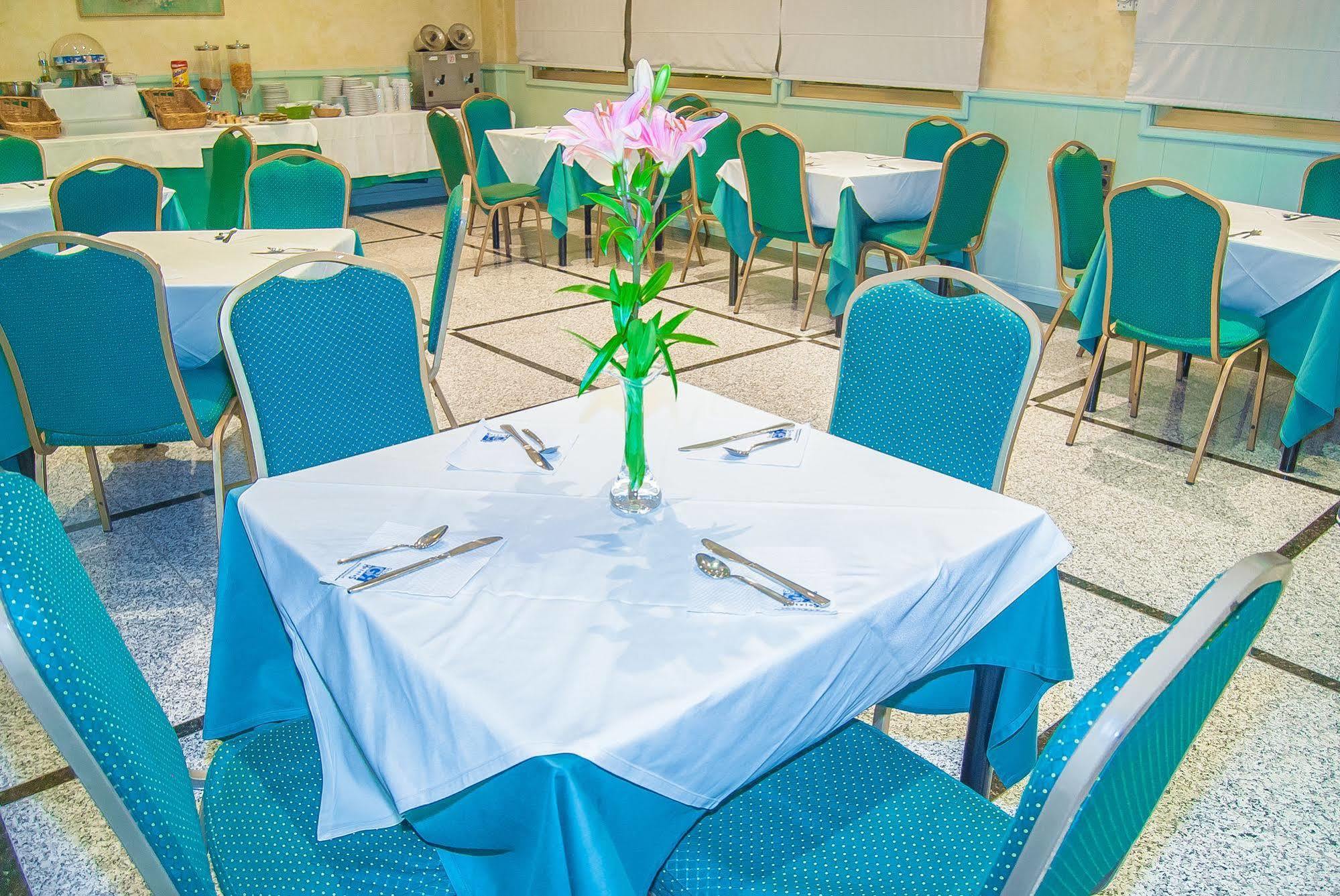 Ana Maria Hotel Гранада Екстериор снимка