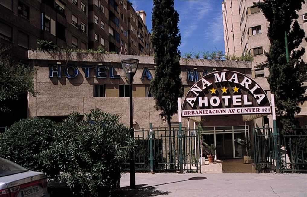 Ana Maria Hotel Гранада Екстериор снимка